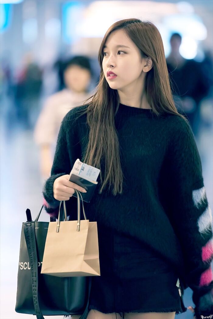 TWICE Mina's nipple pochi treasure cap over 120 erotic images that come out! 93th image