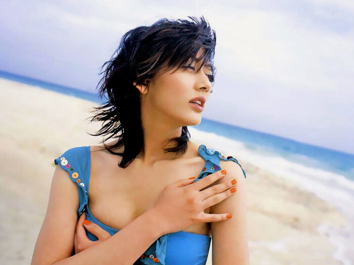 Aiko Sato Gravure Swimsuit 55 Photos 55th image