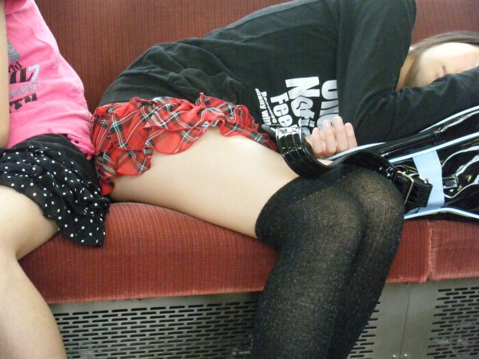 【Image】Natural JS High Grade Bukkake Tempting Erotic Erotic Thigh Ball wwww 3th image