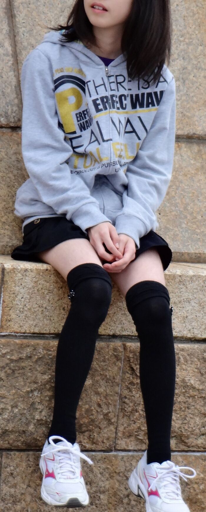 【Image】Natural JS High Grade Bukkake Tempting Erotic Erotic Thigh Ball wwww 7th image