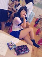[Image] Oratsuki JK, exposing the thighs of the whip whip www