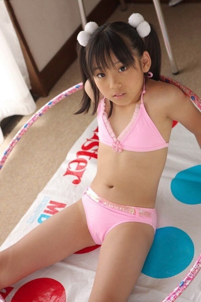 [Erection caution] Elementary and junior high school students whose swimsuits bite into and nipples are protruding wwwww (* with image) 18th image
