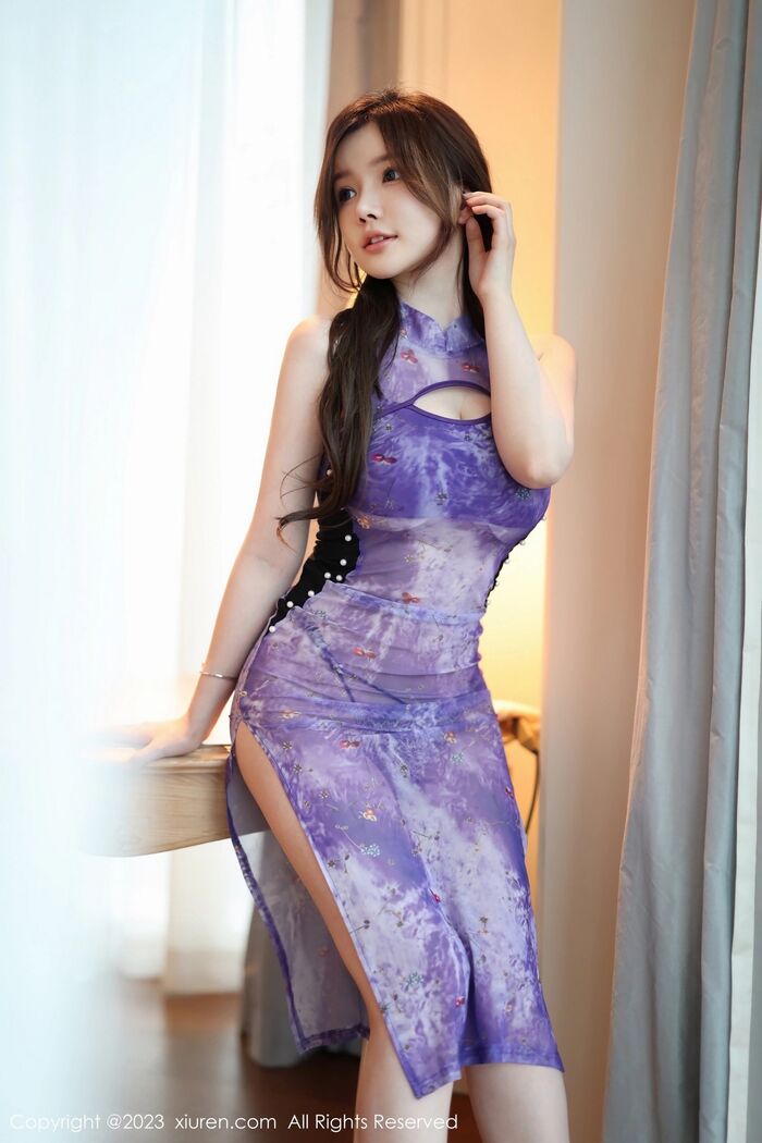 XiuRen 第6533期_模特糯美子 Mini Erotic Purple 轻透薄纱旗袍秀丰milk fertilization 臀惹火诱惑Photo 40P 34th image