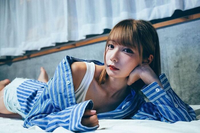 46 swimsuit images including the latest gravure 36th image