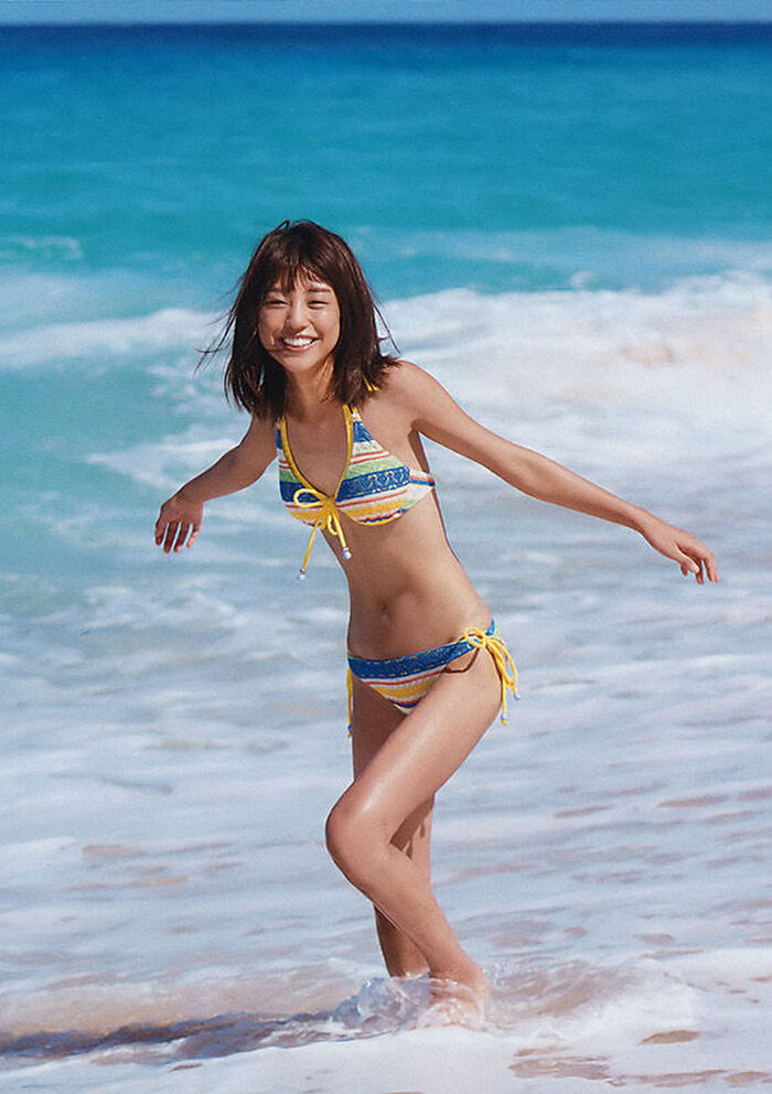 Maki Okazoe 48 swimsuit images including the latest gravure 14th image
