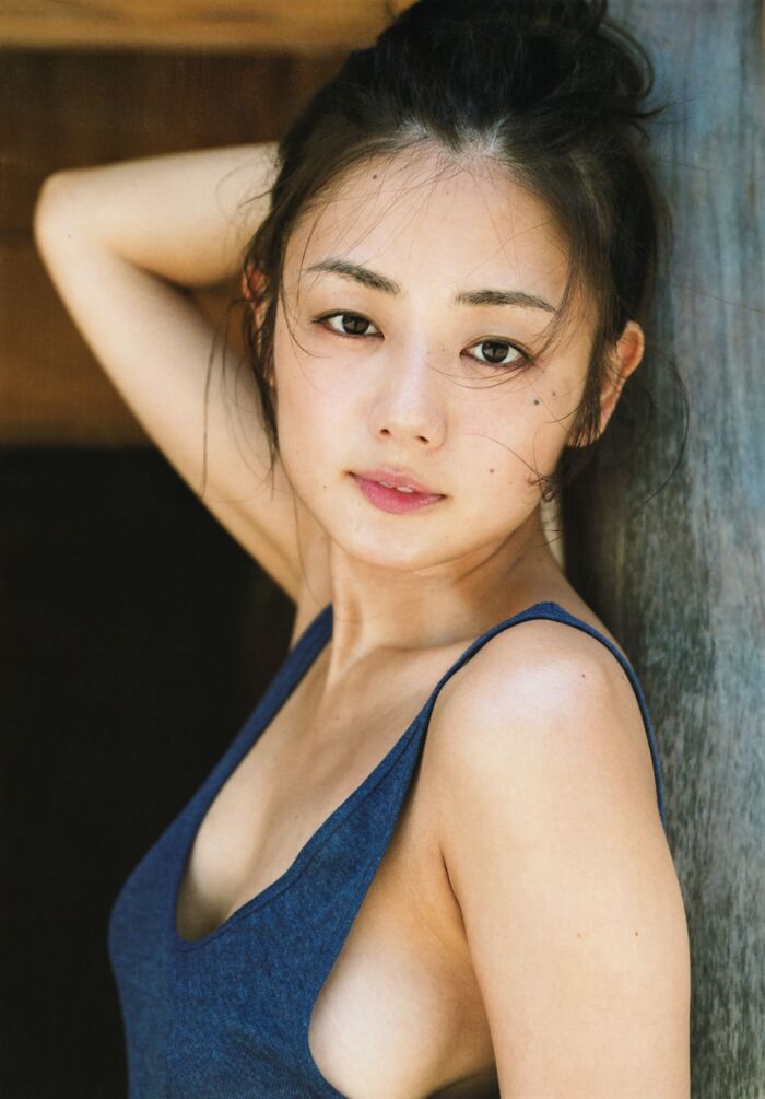 Moemi Katayama 50 gravure swimsuit images (2) 9th image