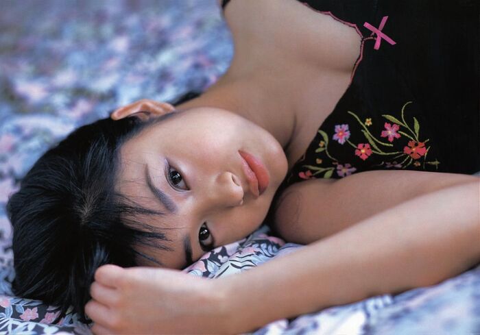 Aya Ueto 56 gravure swimsuit images (1) 10th image