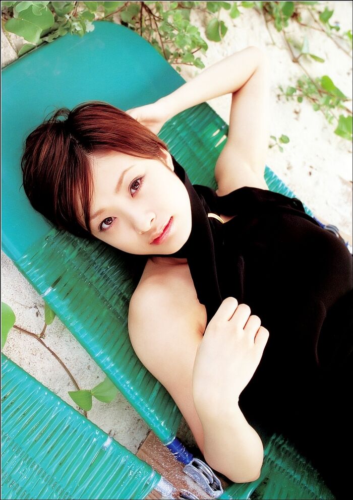 Aya Ueto 56 gravure swimsuit images (1) 19th image