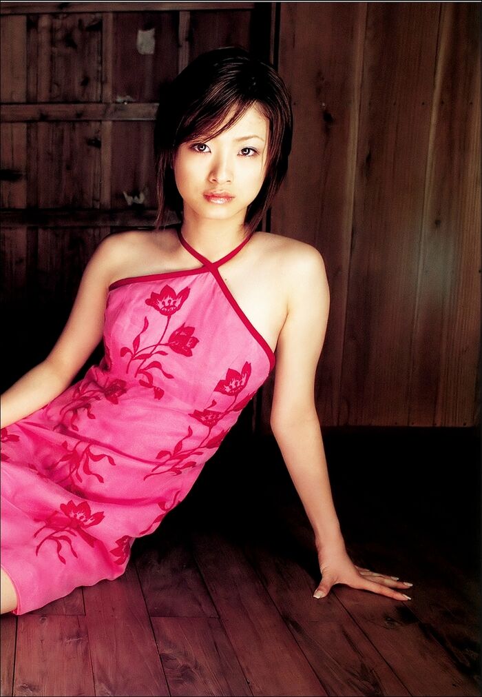 Aya Ueto 56 gravure swimsuit images (1) 24th image