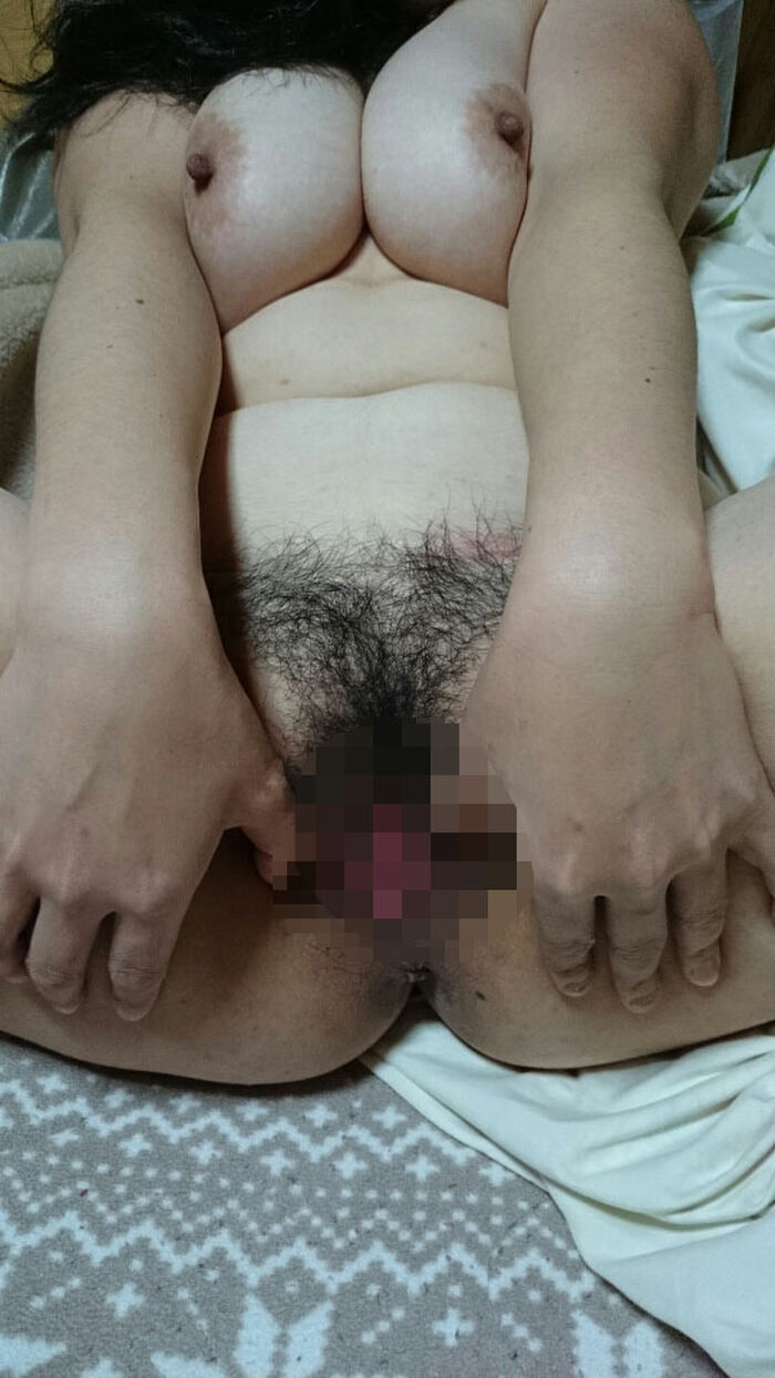- Man hair and ass hair are orders of magnitude different! The dick of a bristly girl is too obscene and dangerous ... Amateur maniac bristle image 26th image