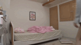 If it's a woman, everyone is braless! If you stay at my sister's share house ... Nipples are see-through! Harem GIF image that does not stop erection