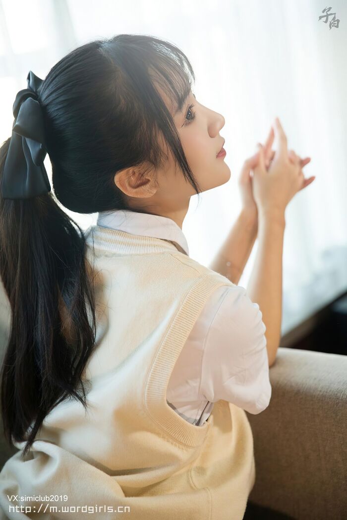 [Toutiao头条女神]No.863_嫩模婴宁清纯少女主题私房性感百褶裙秀白嫩美腿迷人写真32P 17th image