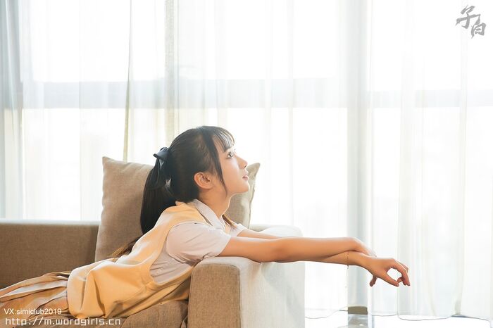 [Toutiao头条女神]No.863_嫩模婴宁清纯少女主题私房性感百褶裙秀白嫩美腿迷人写真32P 9th image