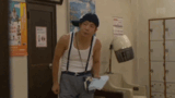 [Erotic GIF] This is a man's dream! A bad boy who sneaks into a women's bath and plays an obscene prank on a female customer who doesn't know anything ww