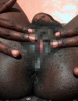 [Black erotic image] Salmon pink vagina is twitching ... The black man's is more beautiful and erotic than I thought www