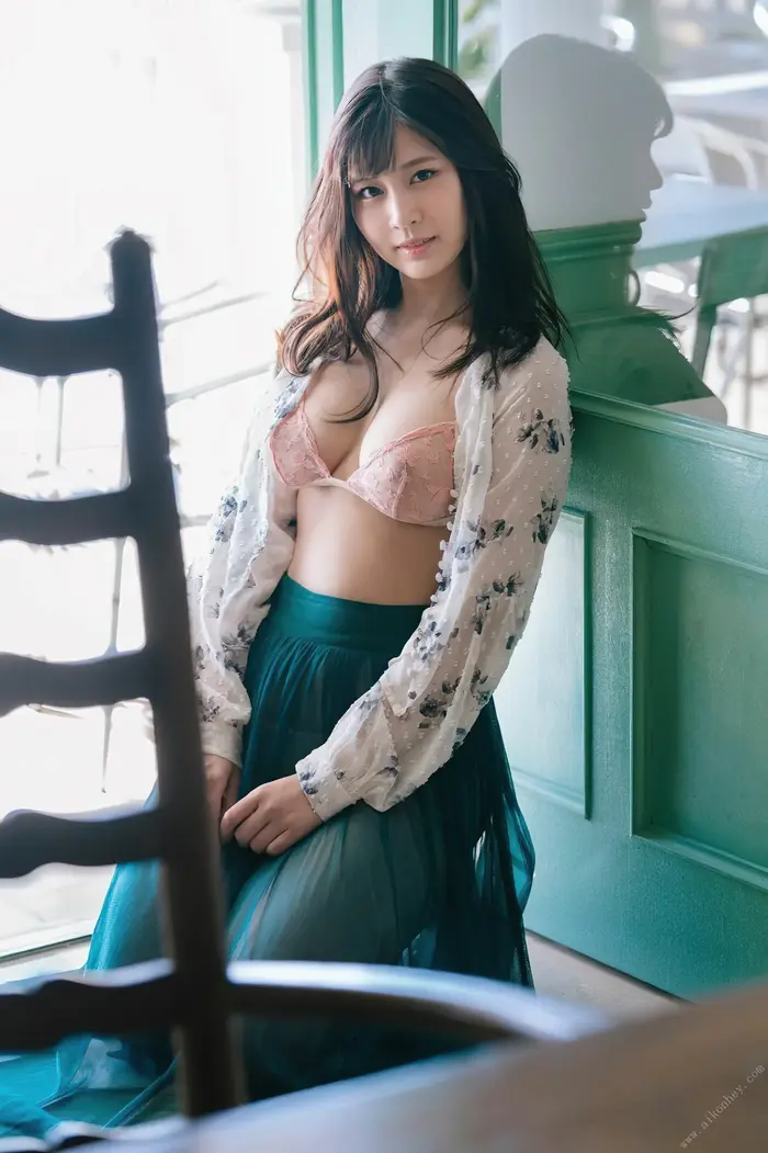 [Meisa Kawakita 99 high-quality erotic images] Former chef AV actress's natural shaved nude selfie boobs 29th image
