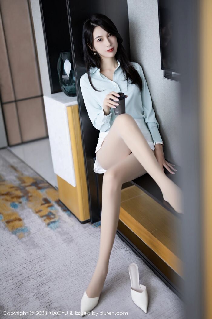 [XiaoYu画语界]Vol.999_模特林乐一性感OL制服半透露超薄肉丝秀曼妙身姿迷人诱惑写真80P 8th image