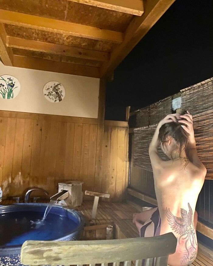 SNSお風呂女子wさあ、Bちくギリギリ攻め垢BAN回避でフォロワー集め必死wwwwww 8th image