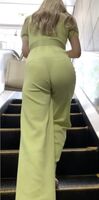 The stairs are the best! - Ass in front of you! おまけにpantsスケスケwwwwwwww