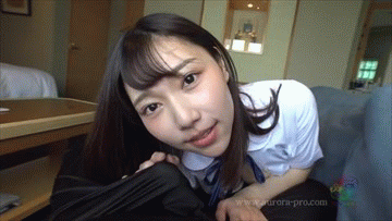 [AV image GIF] Mei Satsuki 18 baby-faced beautiful girls who have hotel sex in JK uniforms while they are bright 4th image