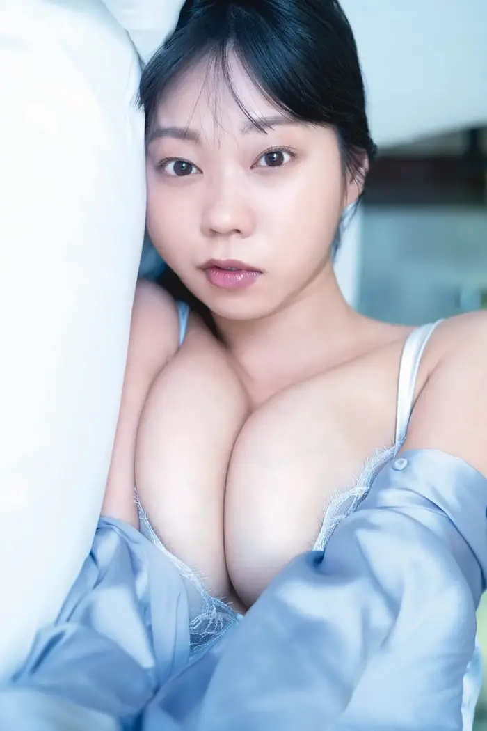 巨乳おっぱいエロ画像！デカパイ芸能人の爆乳ランキング2023 65th image