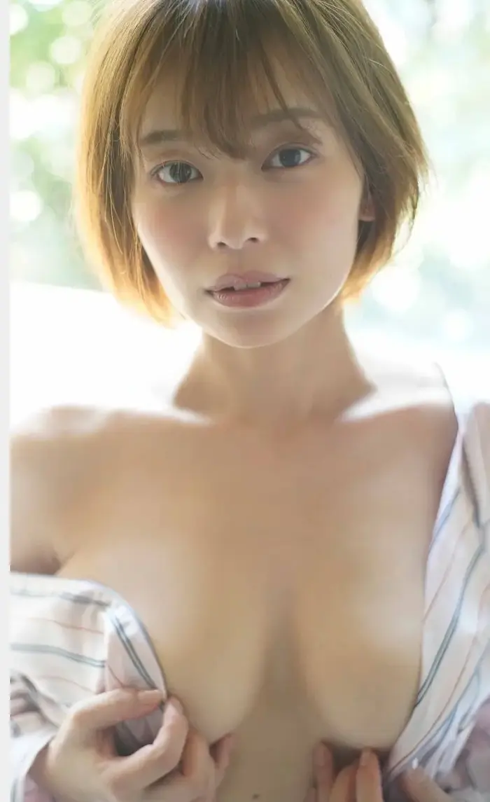 巨乳おっぱいエロ画像！デカパイ芸能人の爆乳ランキング2023 84th image