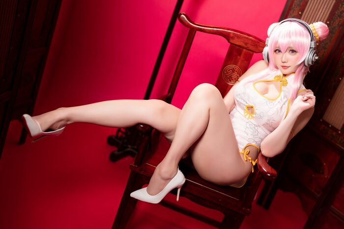 Coser 小姐姐星之迟迟索尼子旗袍主题感powder色情趣短旗袍秀翘臀美腿诱惑Photo 41P 12th image
