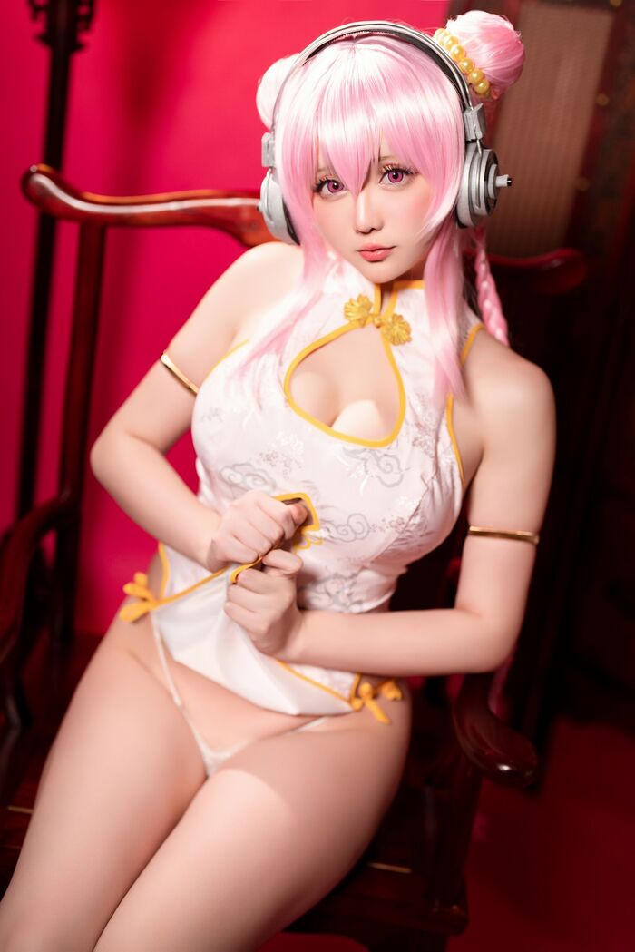 Coser 小姐姐星之迟迟索尼子旗袍主题感powder色情趣短旗袍秀翘臀美腿诱惑Photo 41P 13th image