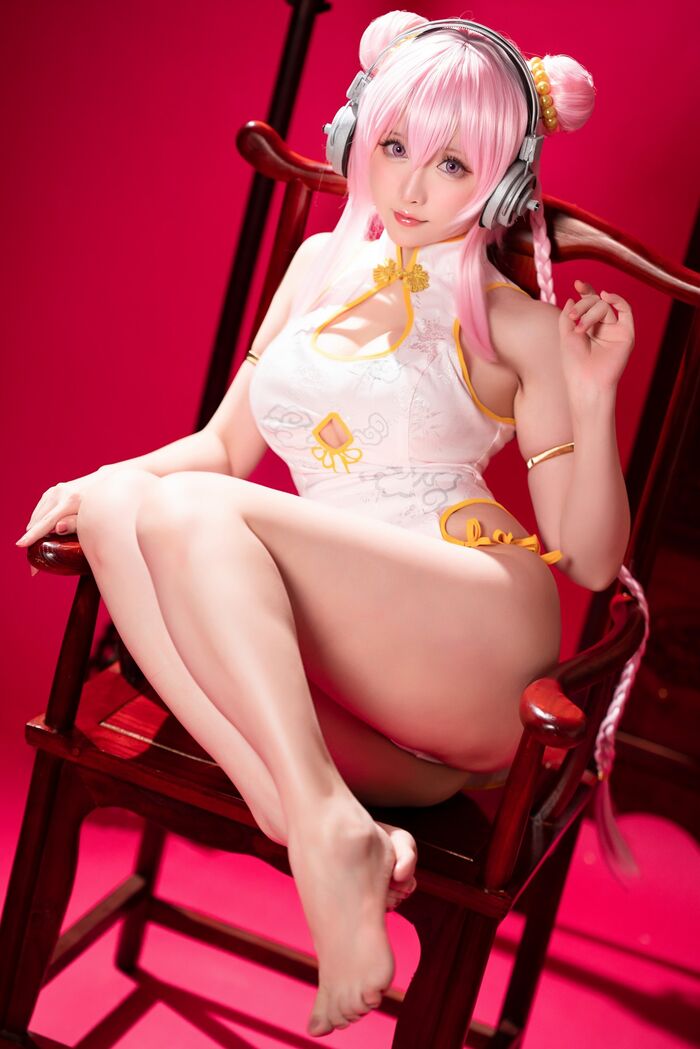 Coser 小姐姐星之迟迟索尼子旗袍主题感powder色情趣短旗袍秀翘臀美腿诱惑Photo 41P 22th image