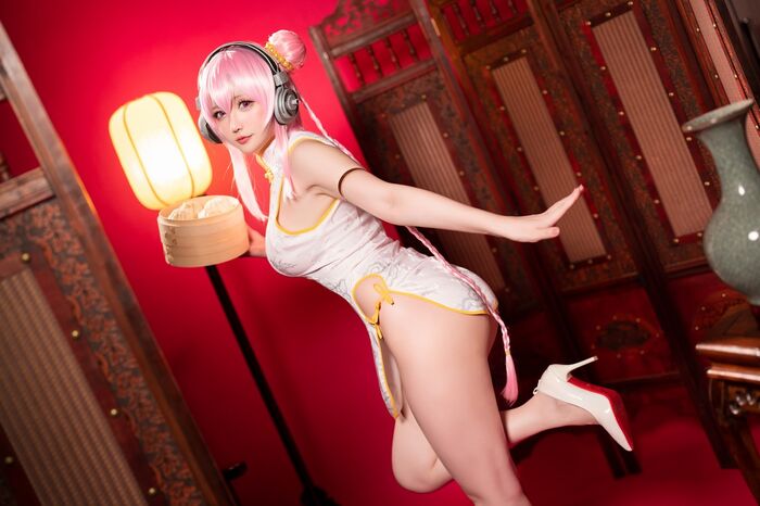 Coser 小姐姐星之迟迟索尼子旗袍主题感powder色情趣短旗袍秀翘臀美腿诱惑Photo 41P 3th image