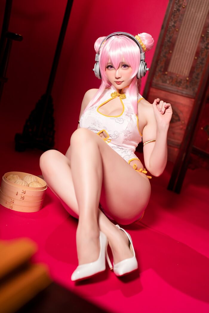 Coser 小姐姐星之迟迟索尼子旗袍主题感powder色情趣短旗袍秀翘臀美腿诱惑Photo 41P 4th image