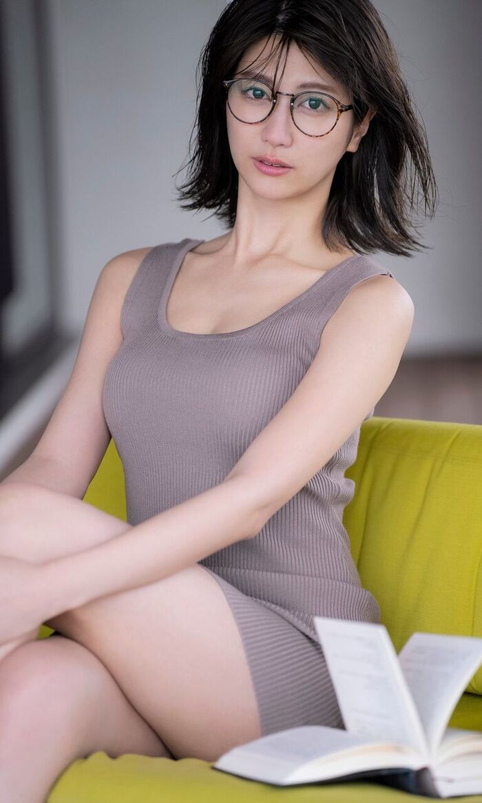 ABEMATV announcer Akane Takiyama's swimsuit body shown in the weekly pre is irresistible 2th image