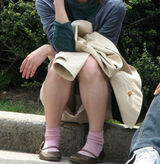 The crotch is stuffy ... - A married woman's crotch is very obscene! Panchiraerotic image of a full view taken in the city