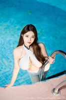 [MyGirl 美媛馆] Vol.645_模特软软爱吃肉户外swim池+indoor bath缸情趣服饰秀傲人豪milk诱惑Photo 41P