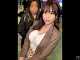 A 22-year-old multi-solicitation beauty with a G cup. Glancing at the membership and going to the hotel ... A large amount of squirting with fingering by rubbing natural beauty huge breasts