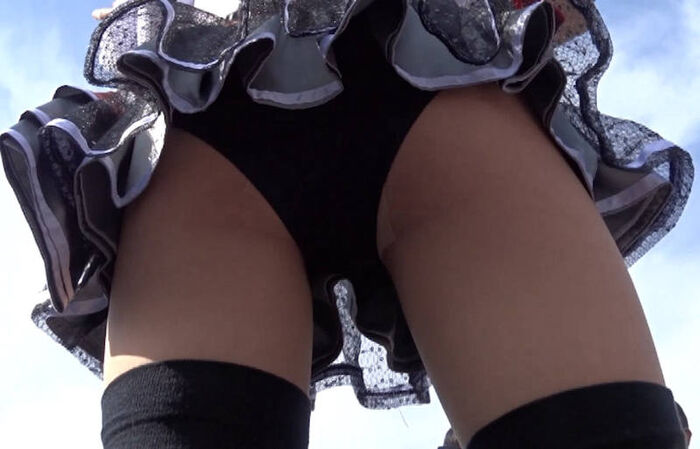 Cosplayer Low Angle Erotic Images 11th image