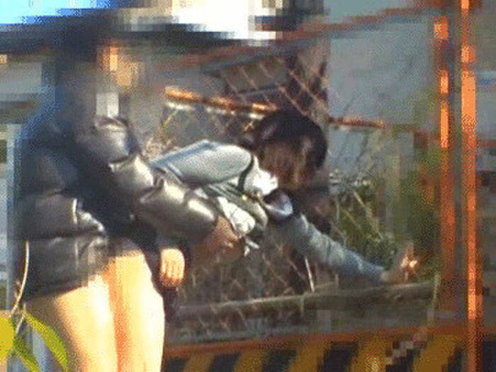 乳揉み立ちバックエロGIF画像24枚！おっぱいを鷲掴みにしながら腰を打ち付ける後背位まとめ 21th image