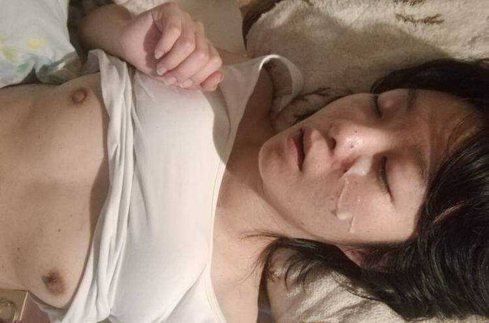 Erotic images done with semen bukkake 20th image