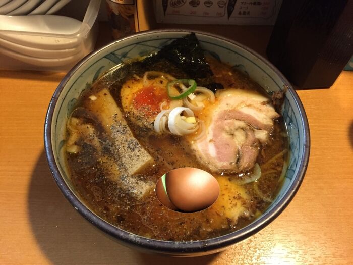 【Image】Quiz to guess whether it is the butt of a black gal or a boiled egg of ramen 11th image