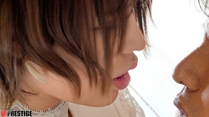 Erena Kisaragi Fair-skinned tall beautiful AV actress 18th image