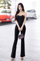 XiuRen 6866th _Goddess 杨晨晨Yome Erotic Sensation轻透蕾丝连体衣秀丰腴身木完美诱惑Photo 90P