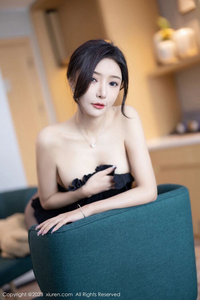 XiuRen 第6891位_Goddess 王馨瑶yanni脱黑色短裙露超thin无内黑丝秀火辣身Material诱惑Photo 83P 55th image