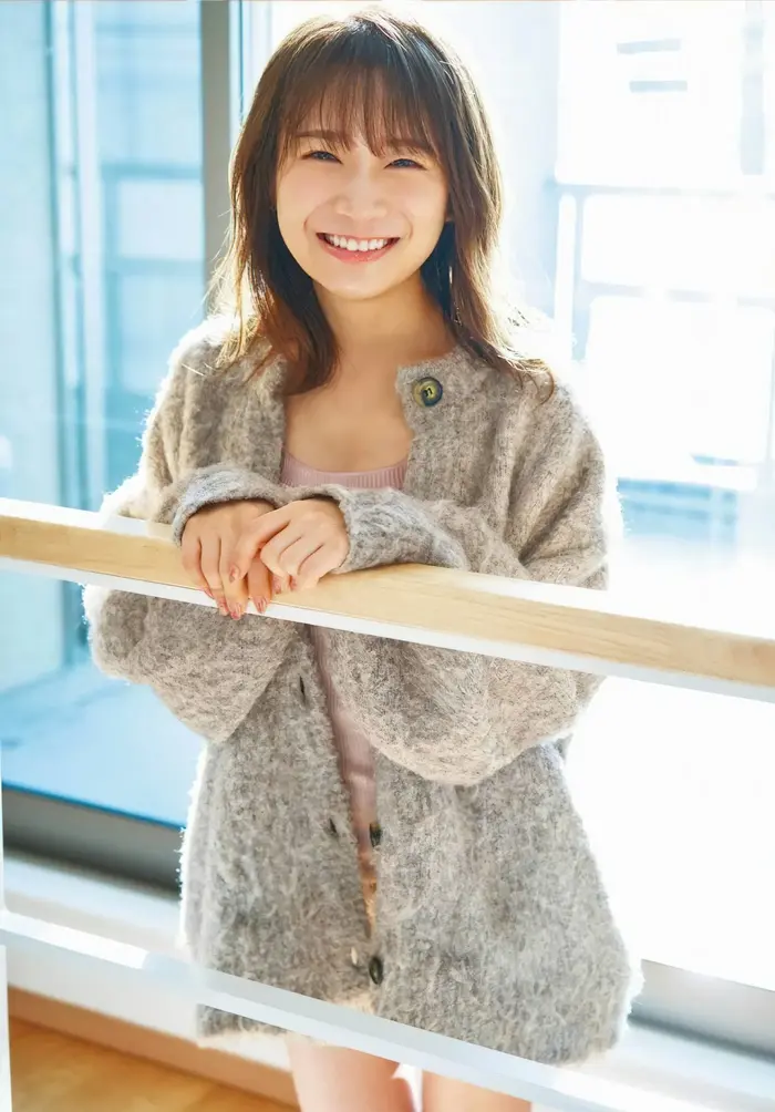 [168 high-quality erotic images of Midsummer Akimoto] Nogizaka second generation captain's swimsuit &amp; clothed gravure 48th image
