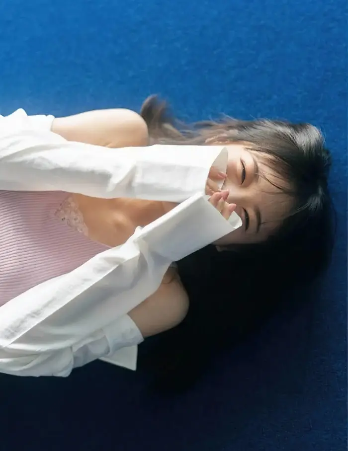 [168 high-quality erotic images of Midsummer Akimoto] Nogizaka second generation captain's swimsuit &amp; clothed gravure 57th image