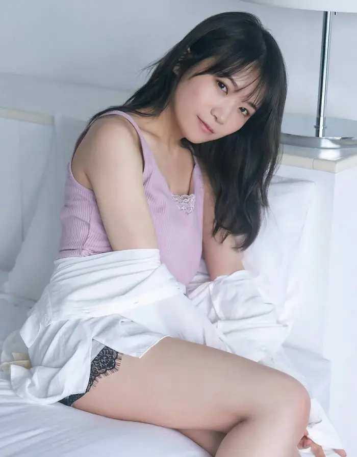 [168 high-quality erotic images of Midsummer Akimoto] Nogizaka second generation captain's swimsuit &amp; clothed gravure 72th image