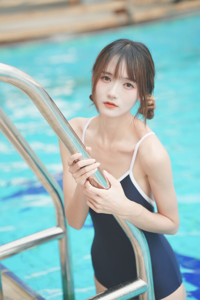Coser 美女兔子 Zzz不吃胡萝卜甜甜的死库水主题swim池死库水秀曼妙身体诱惑Photo 29P 3th image