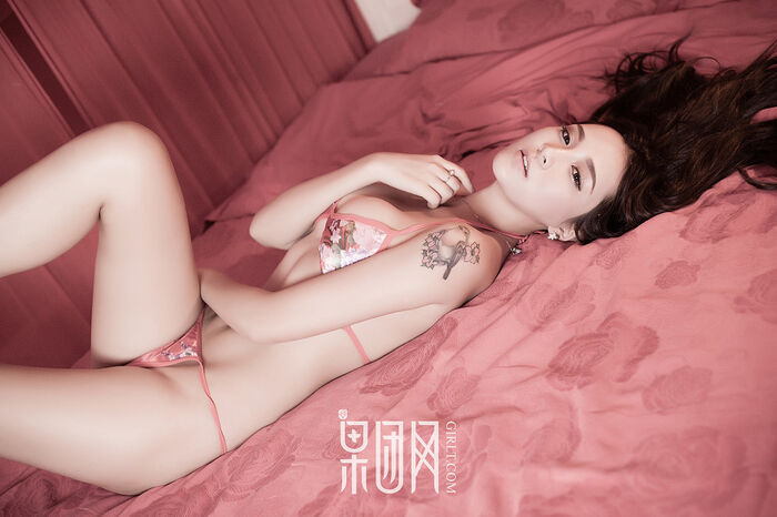 [GIRLT果团网] NO.148_嫩模朱赢红色丝质sleep衣semi-dewy erotic sensation红色内衣撩人诱惑Photo 53P 44th image