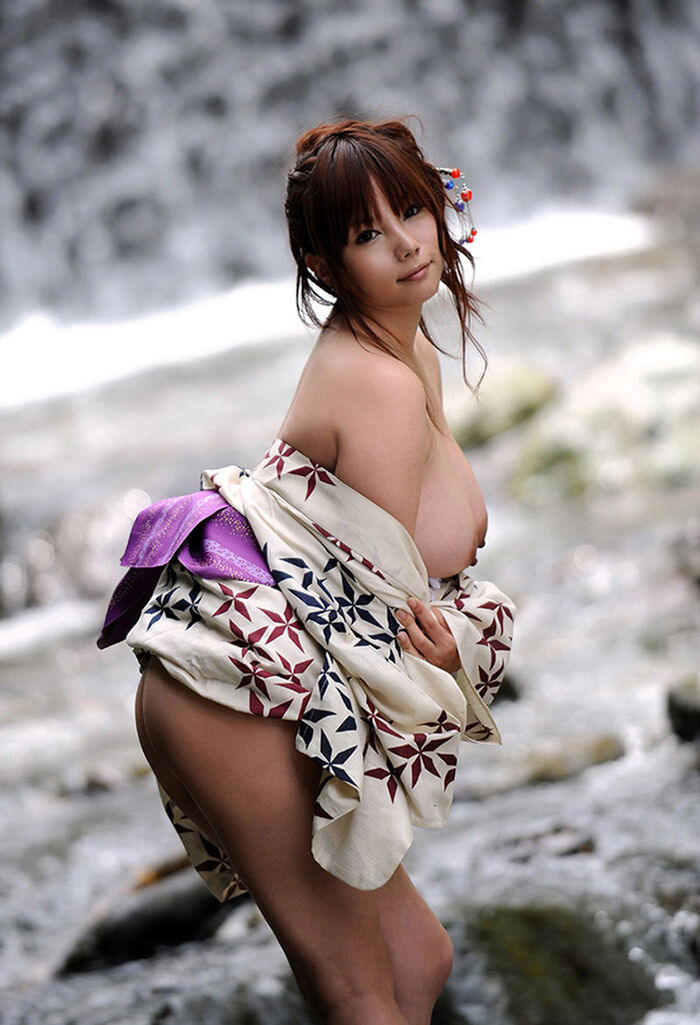 I want to take off my sister who is wearing a yukata on Tanabata and rub her. 19th image