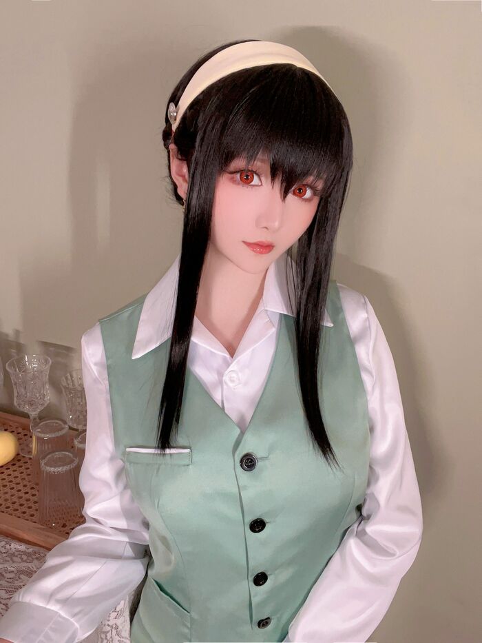 Coser小姐姐星之迟迟约尔圣诞2主题OL制服半脱露白色蕾丝内衣完美诱惑写真71P 61th image