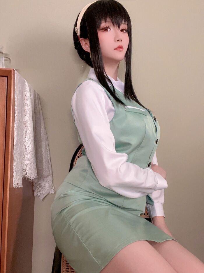 Coser小姐姐星之迟迟约尔圣诞2主题OL制服半脱露白色蕾丝内衣完美诱惑写真71P 63th image